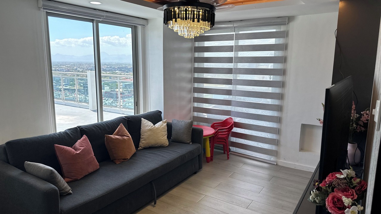 Photo of Livingroom in San Fernando