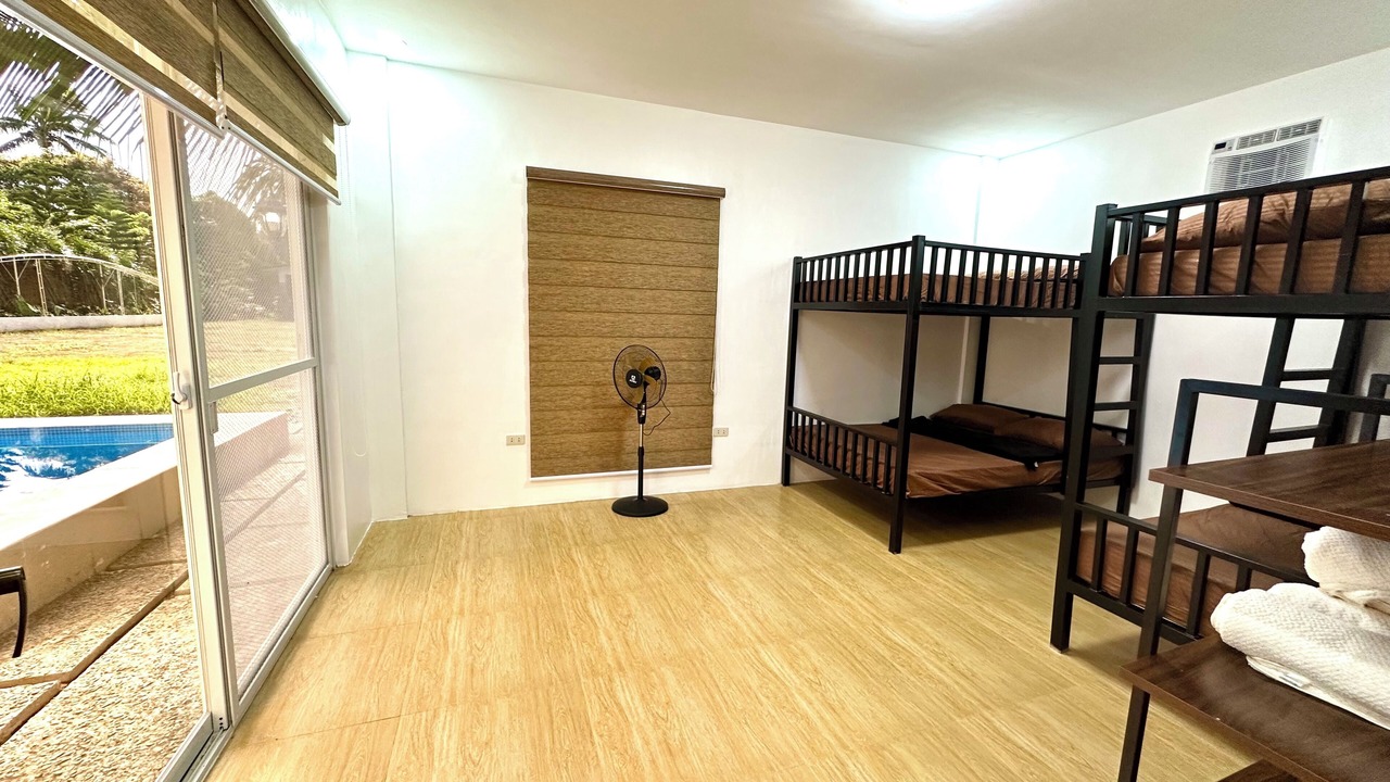 Photo of Others in Amadeo