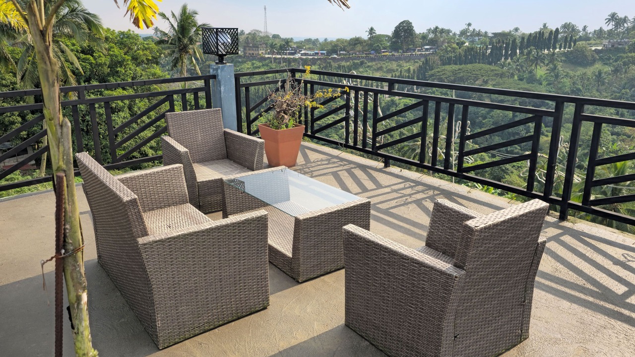 Photo of Outdoor in Lemery