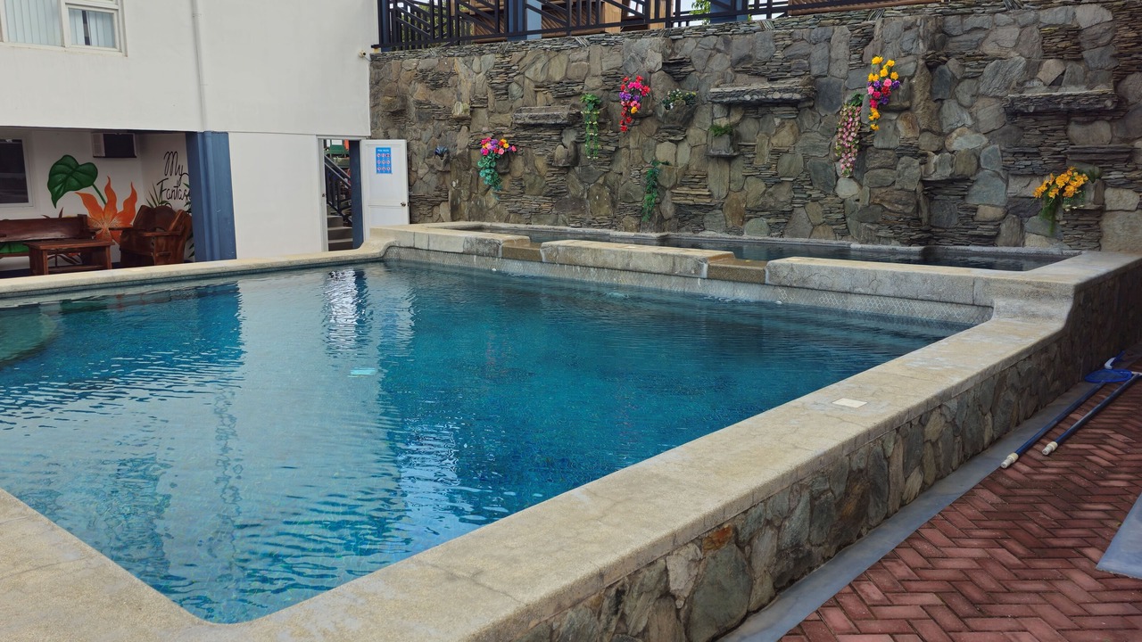 Photo of Outdoor in Lemery