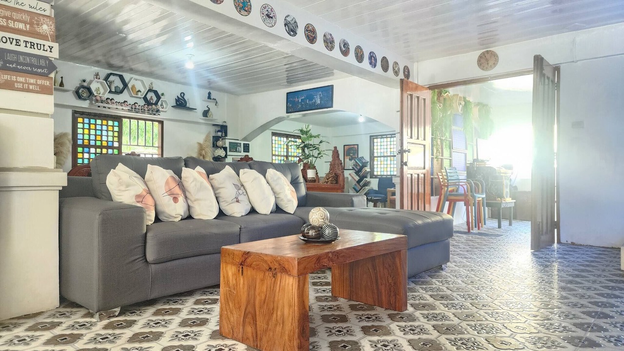 Photo of Livingroom in Aringay