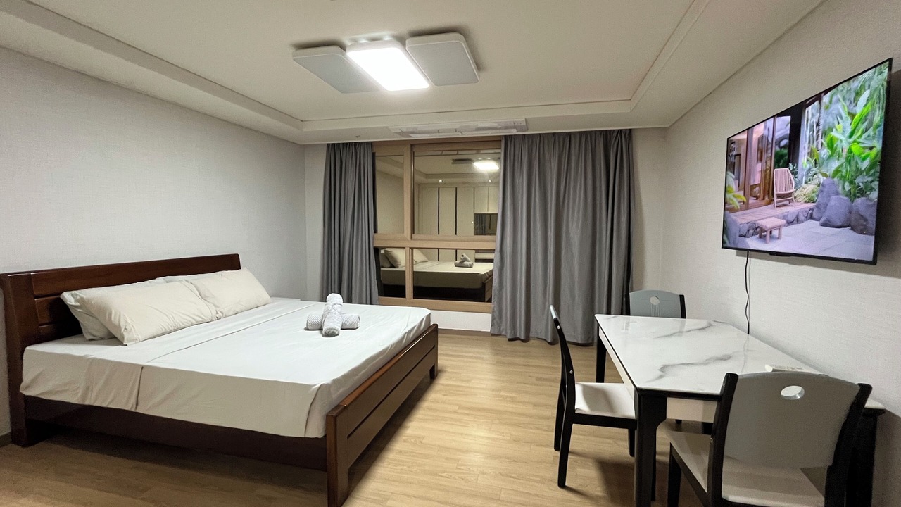 Photo of Bedroom in Clark Freeport