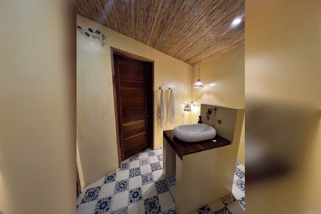 Photo of Bathroom in Yapak