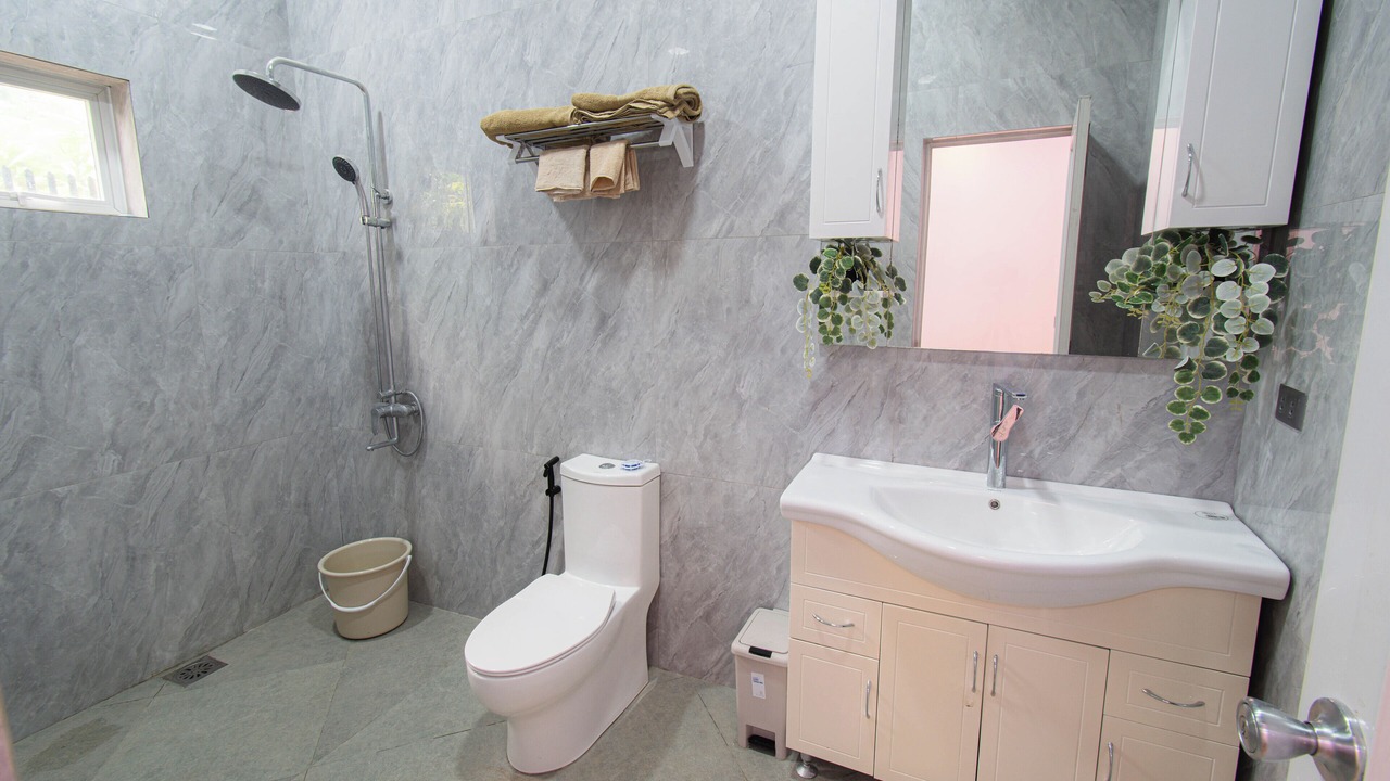 Photo of Bathroom in Dumaguete