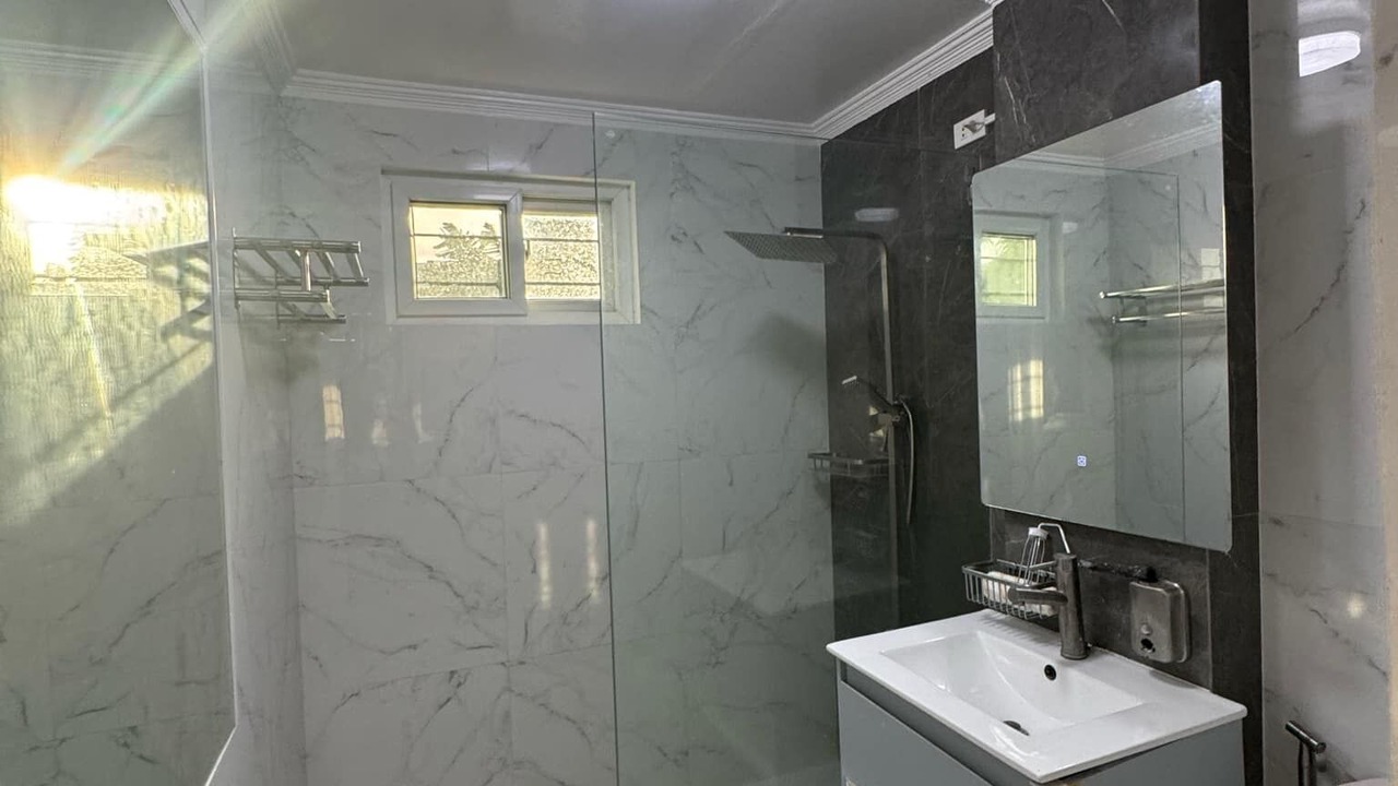 Photo of Bathroom in Las Pinas