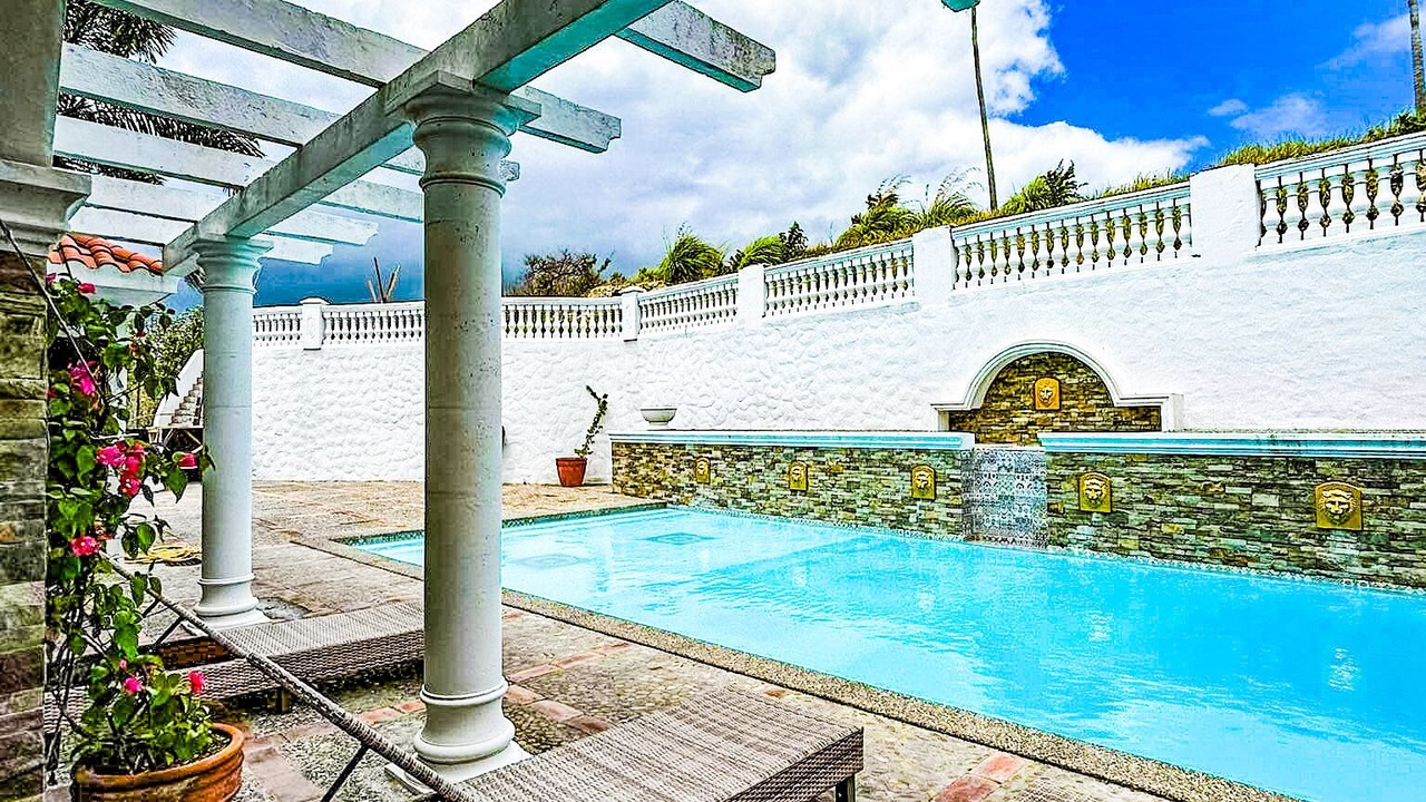 Photo of Patio Balcony in Puerto Galera
