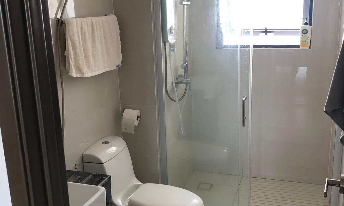 Photo of Bathroom in Central District
