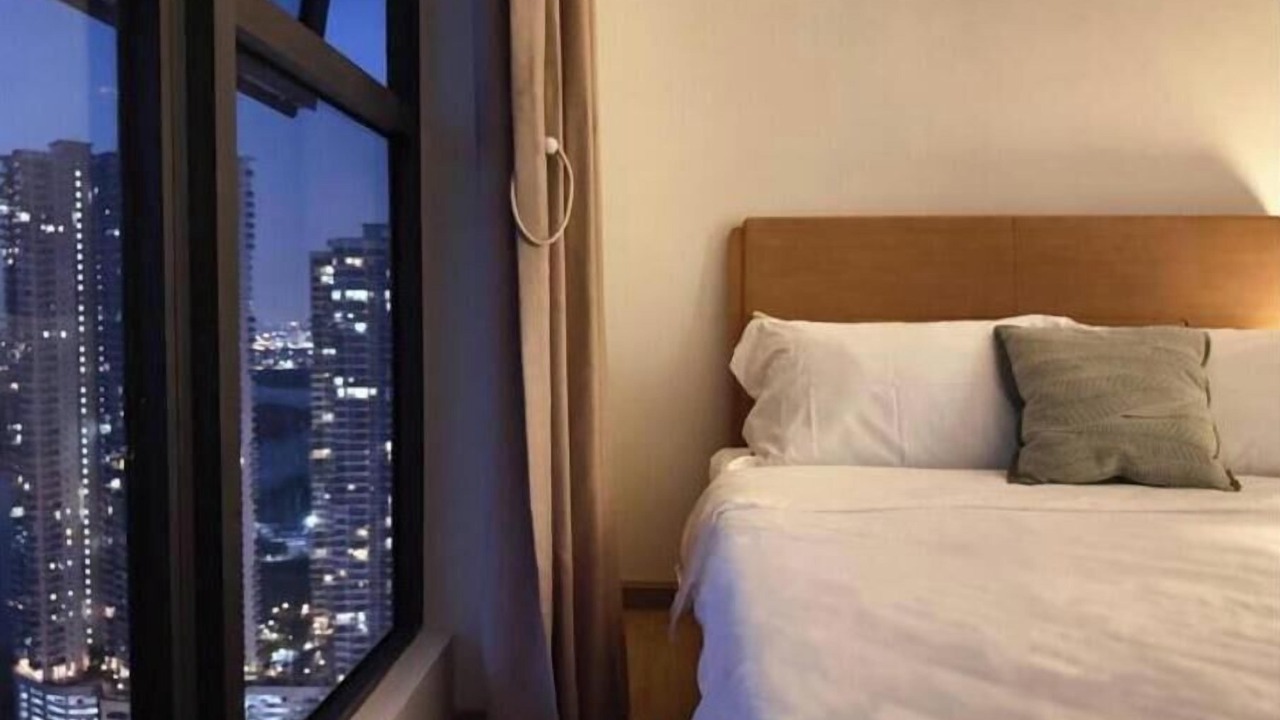 Photo of Bedroom in Central District