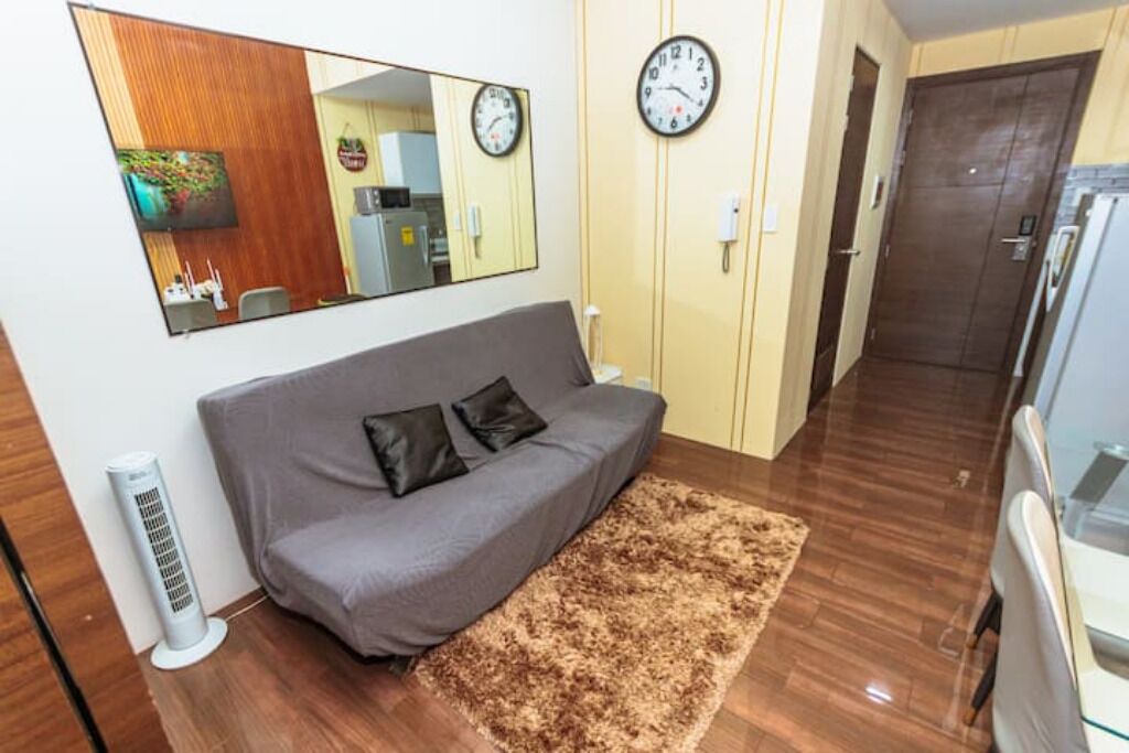 Photo of Livingroom in Legazpi Village