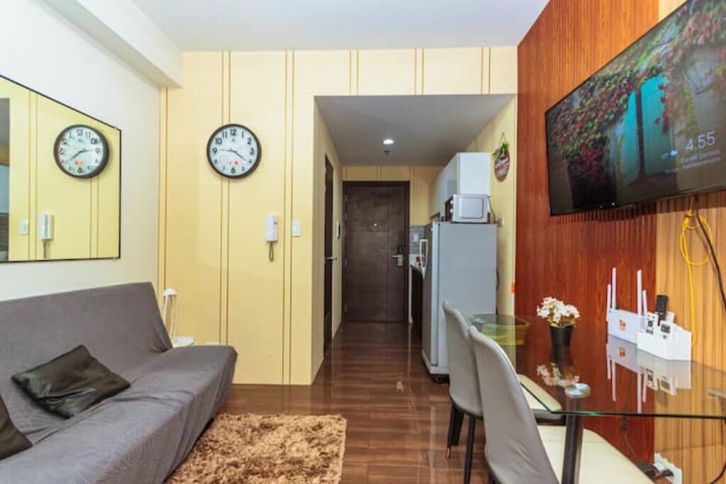 Photo of Livingroom in Legazpi Village