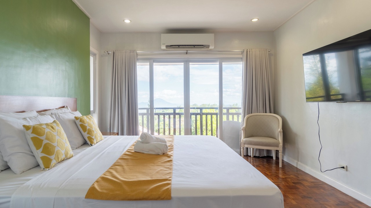 Photo of Bedroom in Calaca