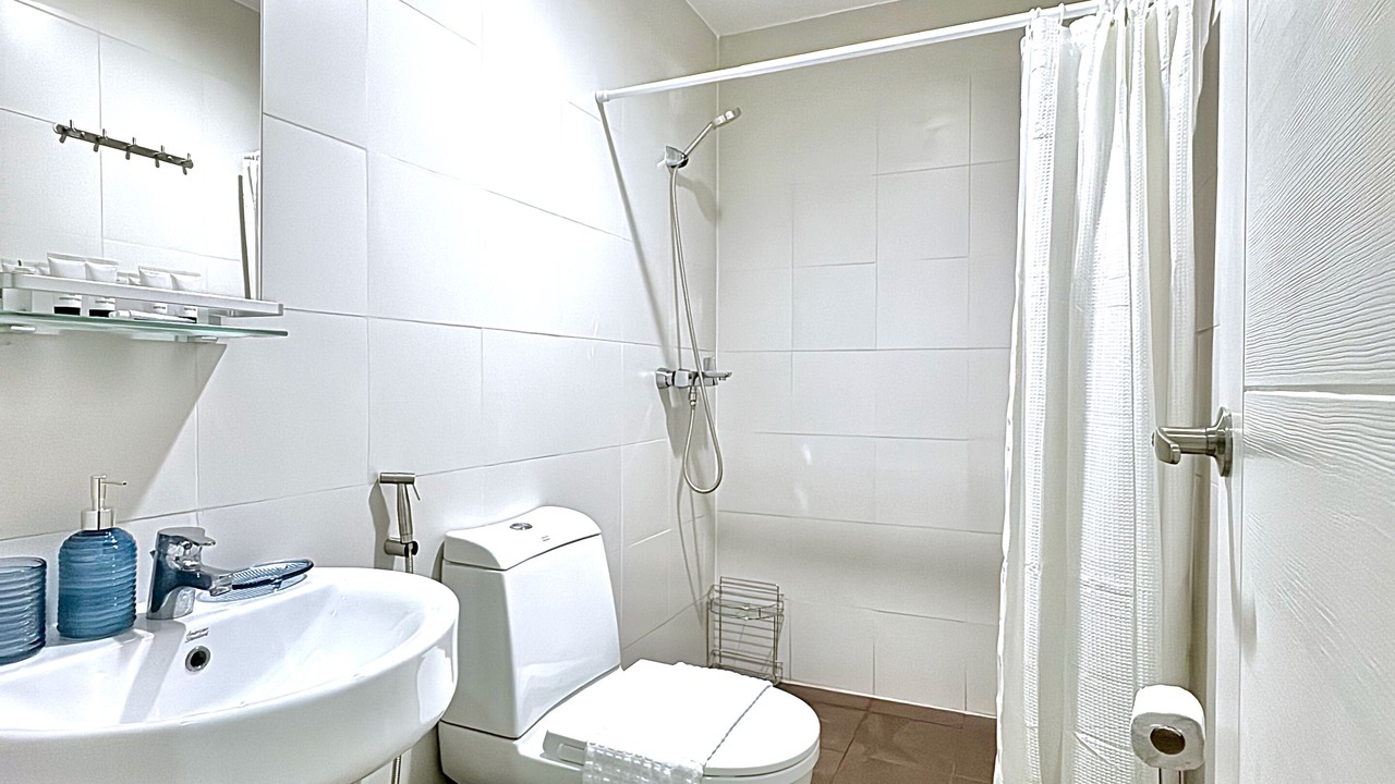 Photo of Bathroom in Legazpi Village