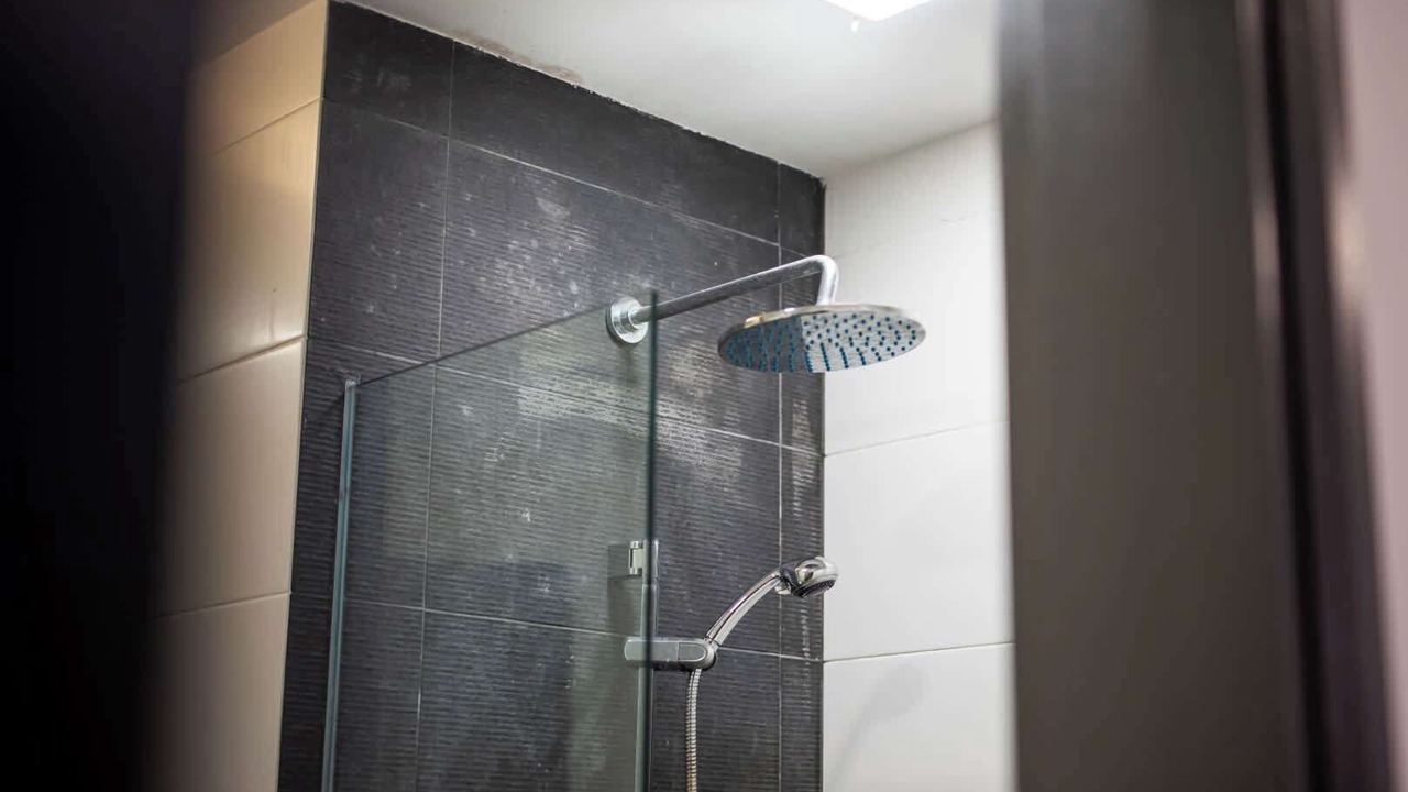 Photo of Bathroom in Central District