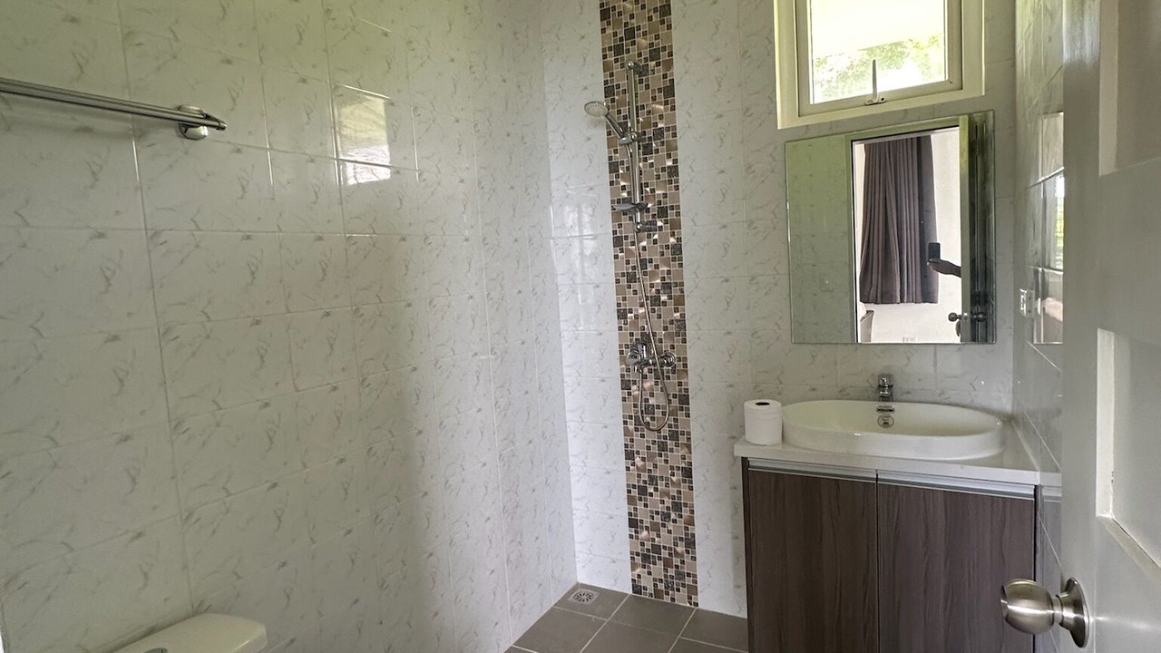 Photo of Bathroom in Carabao Island