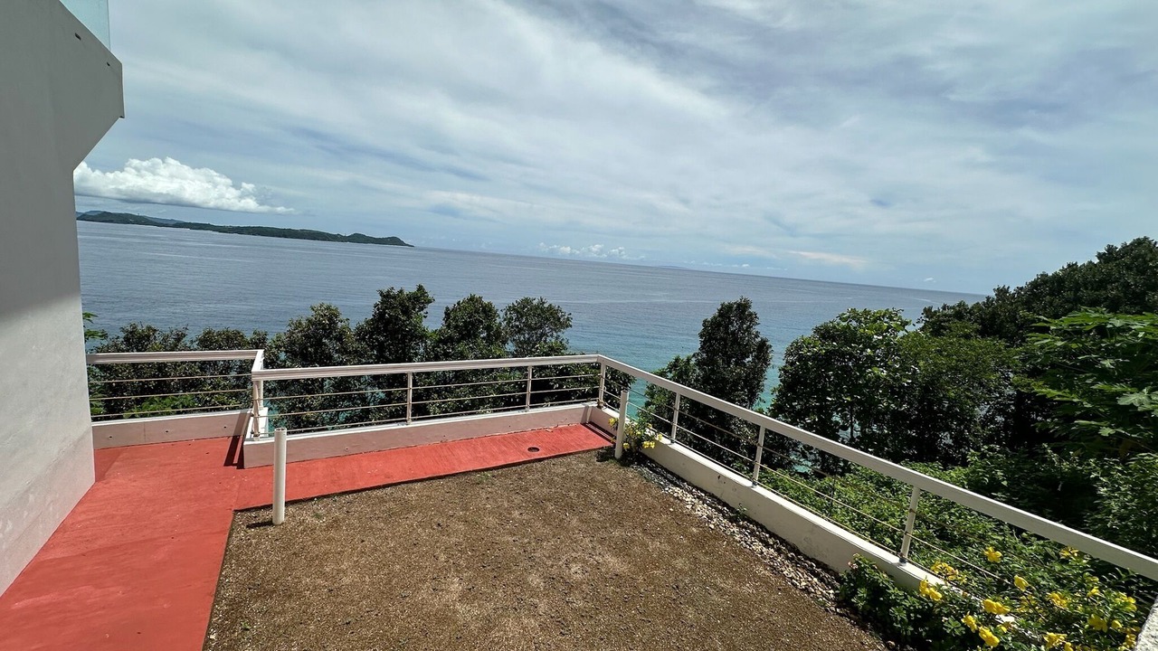 Photo of Patio Balcony in Carabao Island