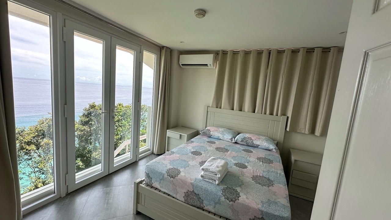 Photo of Bedroom in Carabao Island