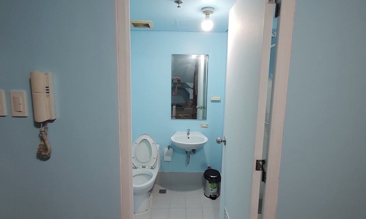 Photo of Bathroom in Wack-Wack Greenhills