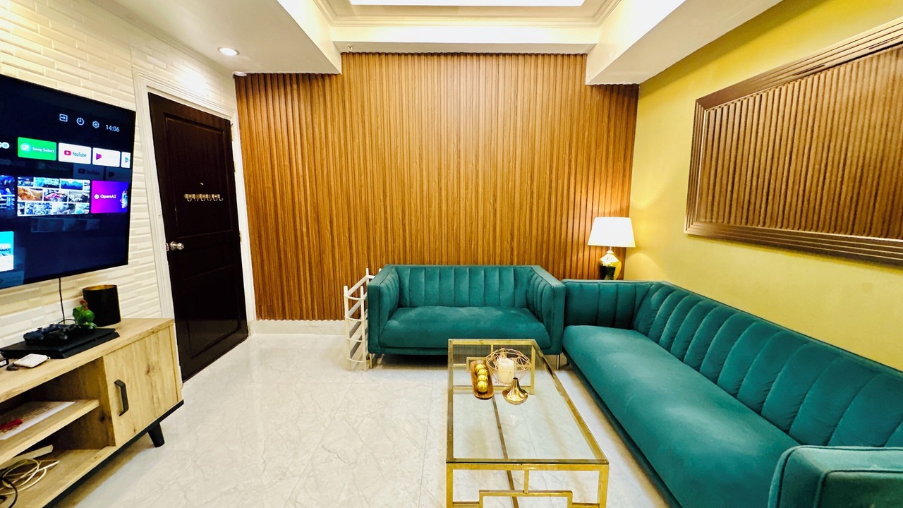 Photo of Livingroom in South Triangle