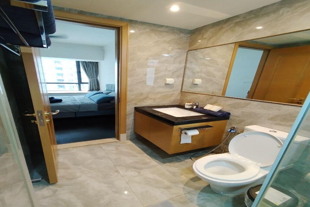 Photo of Bathroom in Central District