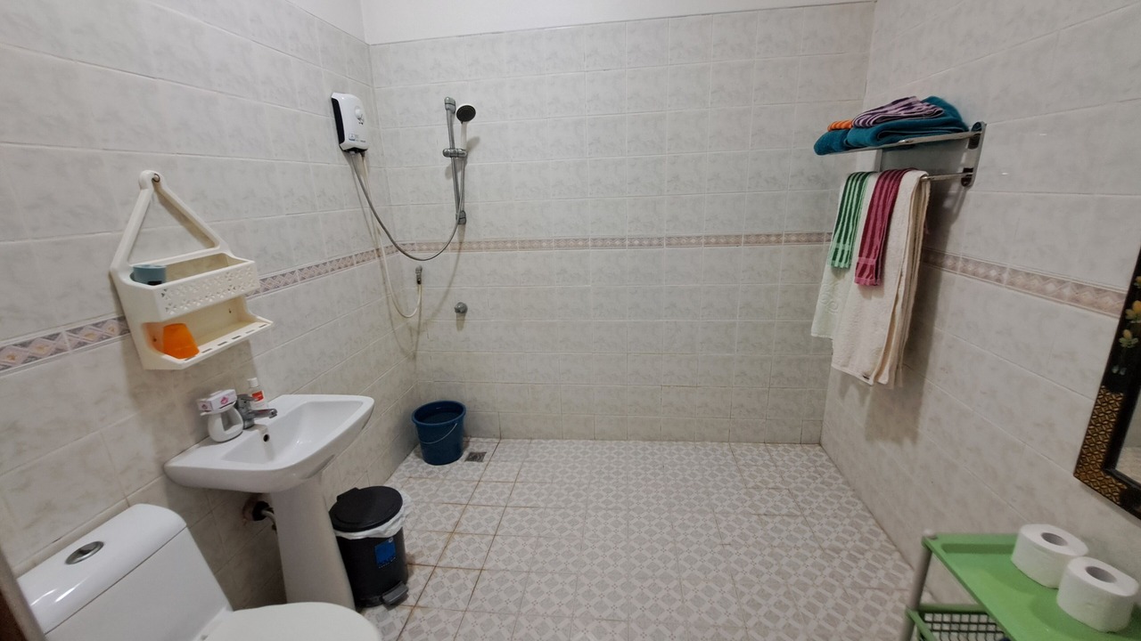 Photo of Bathroom in Rosales