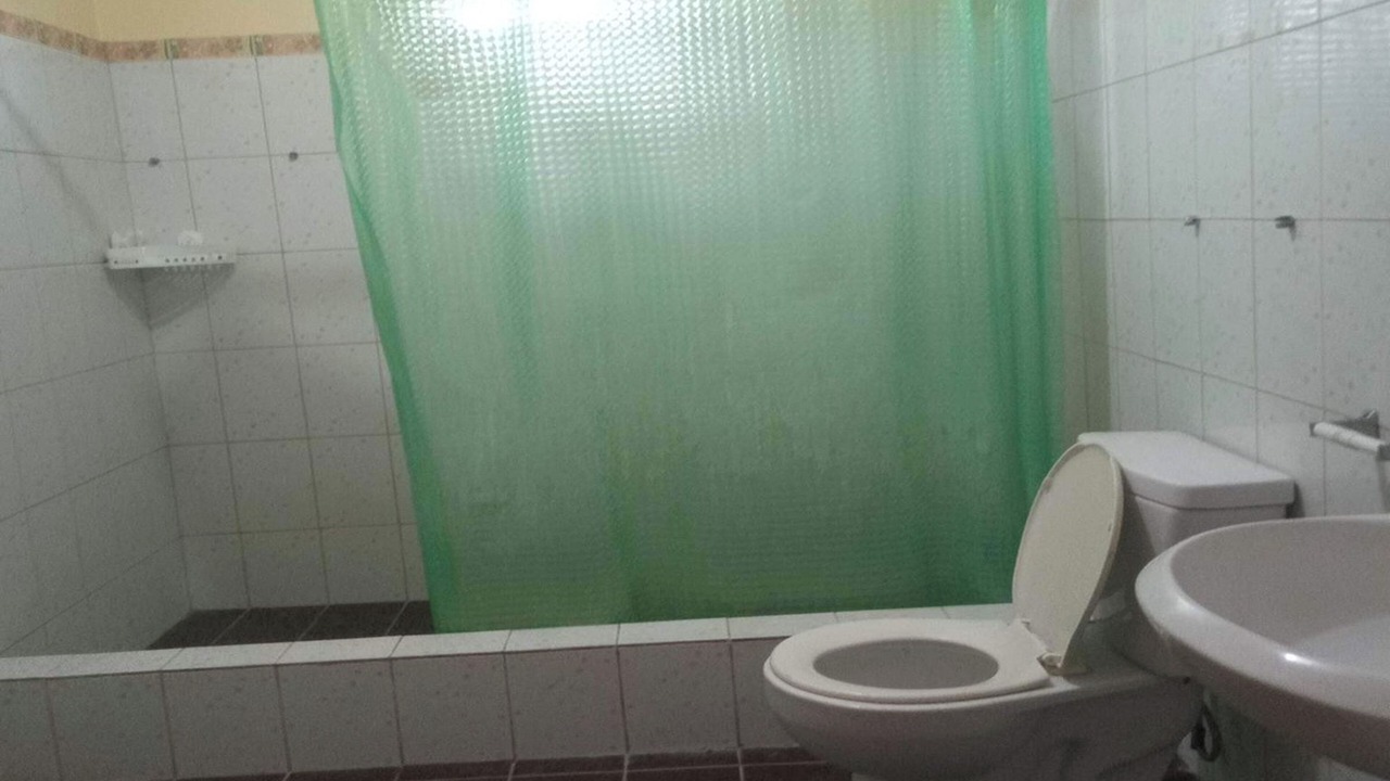 Photo of Bathroom in San Fernando