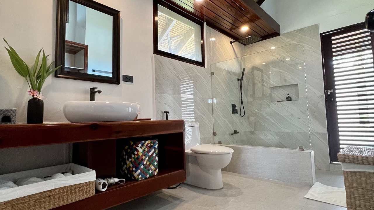 Photo of Bathroom in General Luna