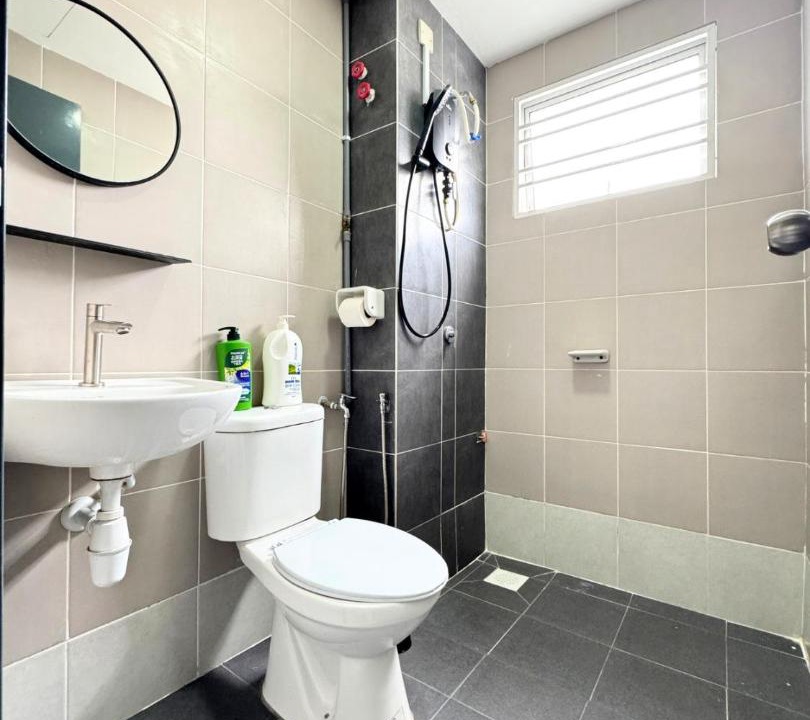 Photo of Bathroom in Kampung Rawa