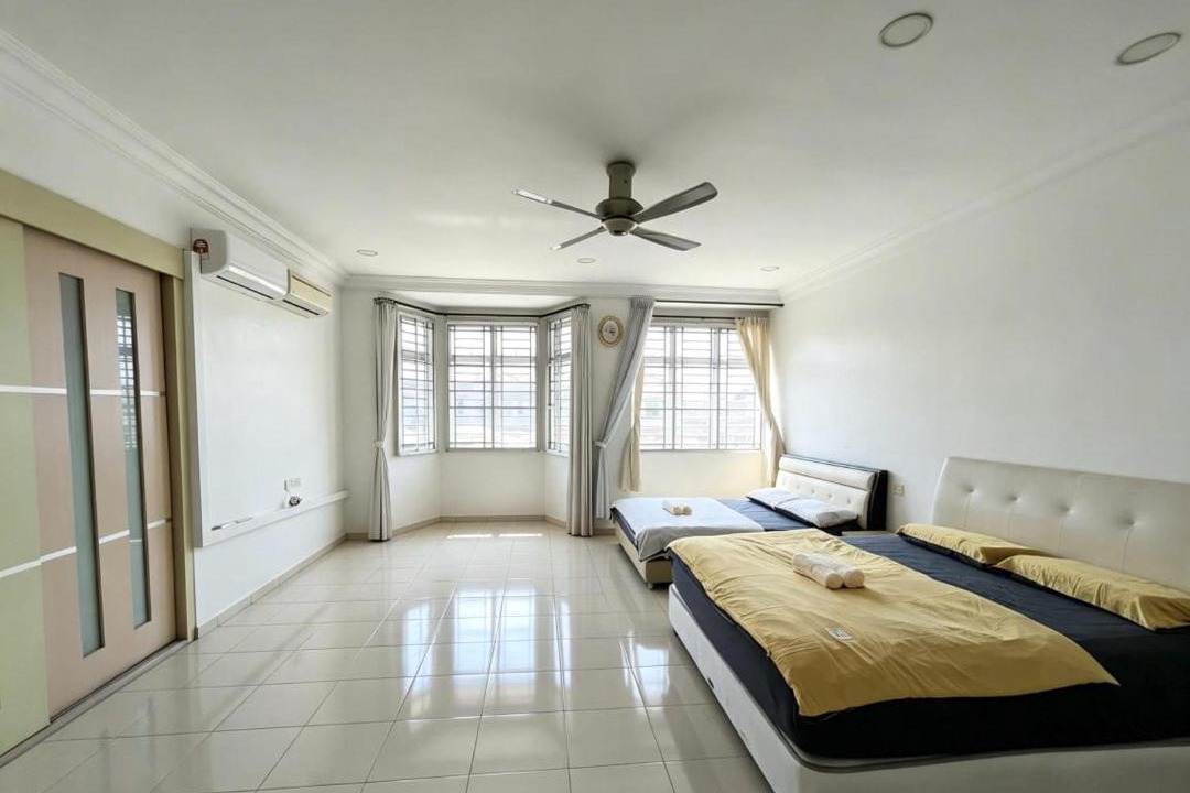 Photo of Bedroom in Batu Pahat