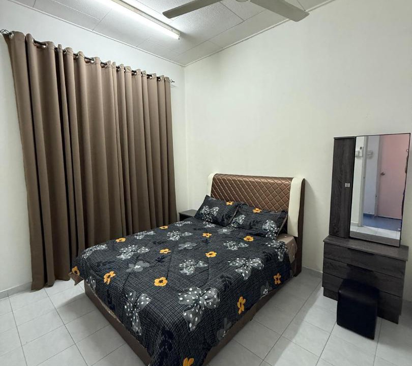 Photo of Bedroom in Kangkar Pulai