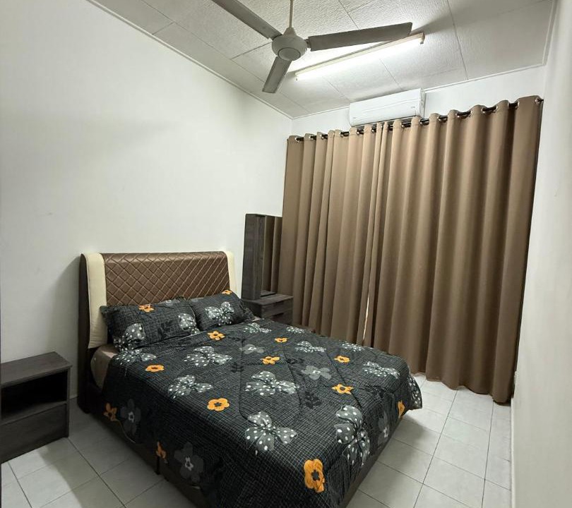 Photo of Bedroom in Kangkar Pulai