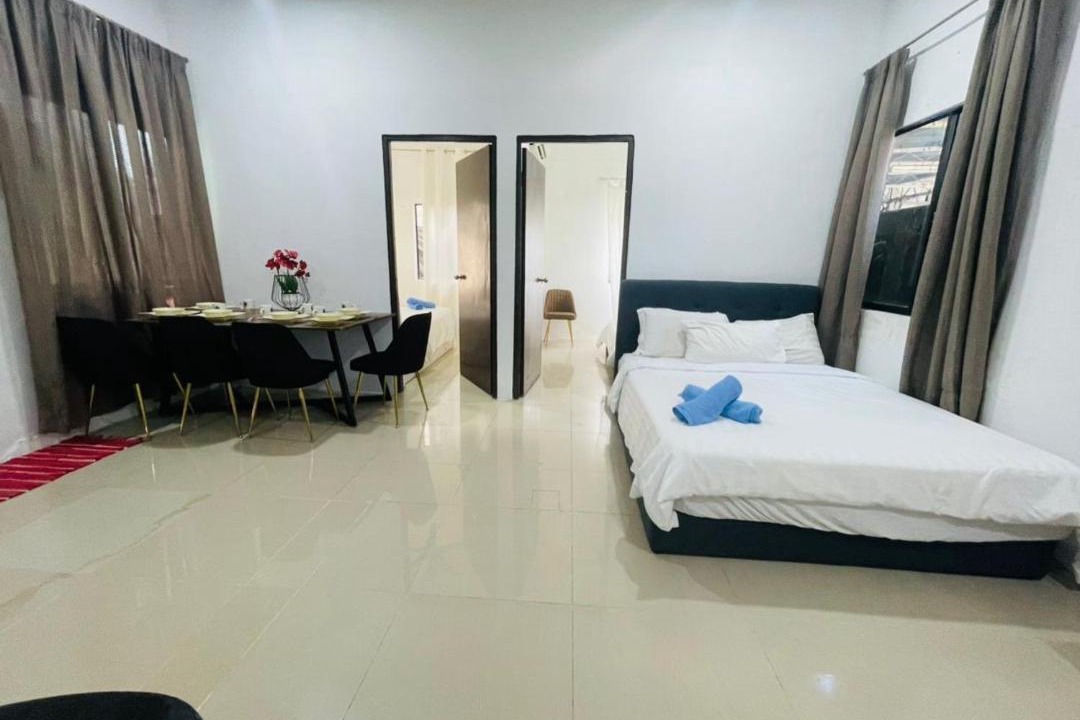 Photo of Bedroom in Batu Ferringhi