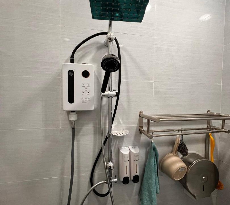 Photo of Bathroom in Central District