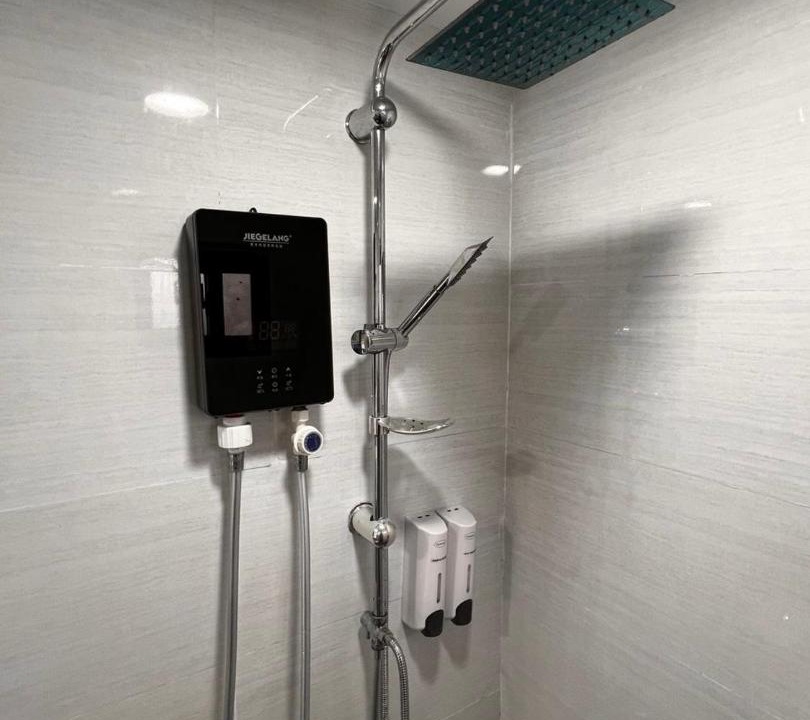 Photo of Bathroom in Central District