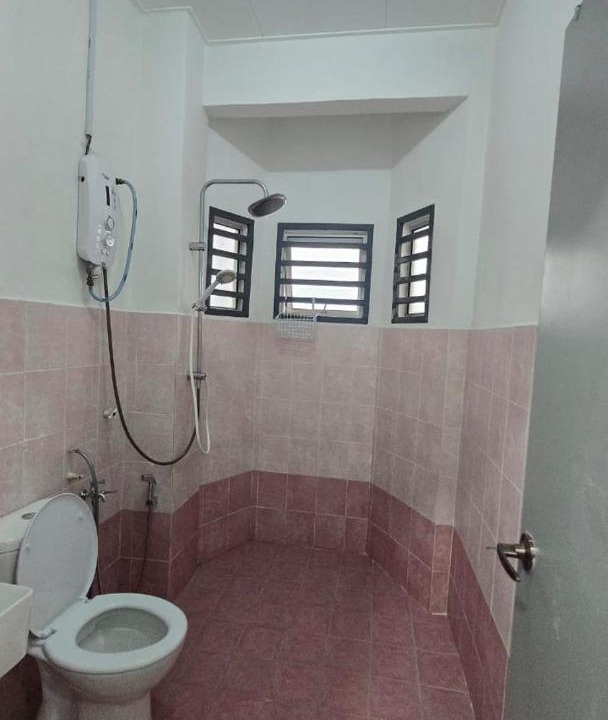 Photo of Bathroom in Kampung Rawa
