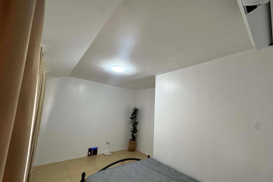 Photo of Bedroom in Clark Freeport