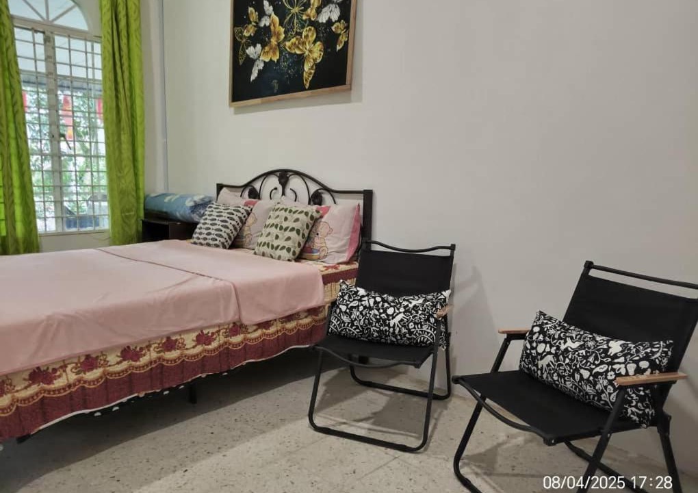 Photo of Bedroom in Bukit Beruntung