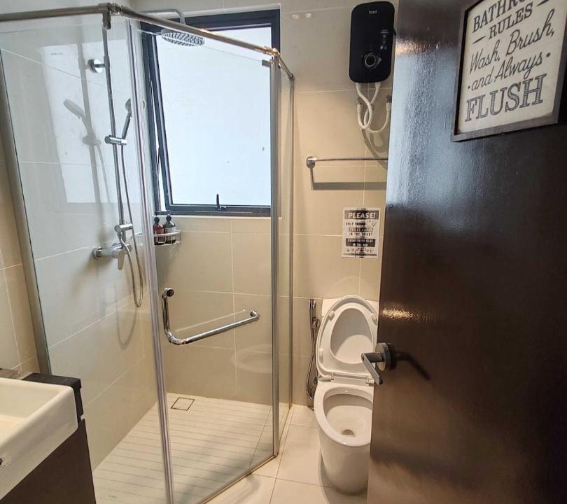 Photo of Bathroom in Central District