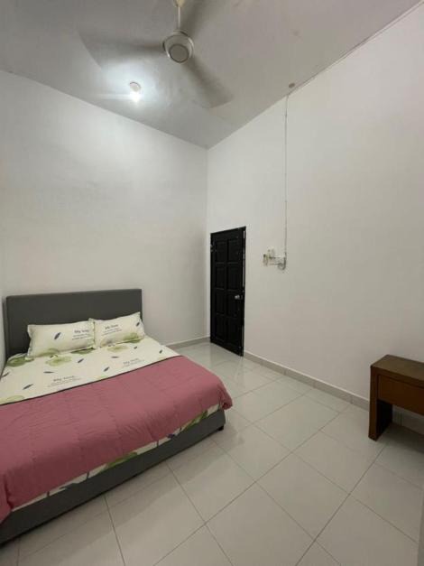 Photo of Bedroom in Kampung Telaga Batin