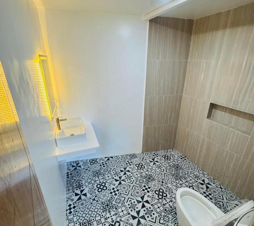 Photo of Bathroom in Catangnan