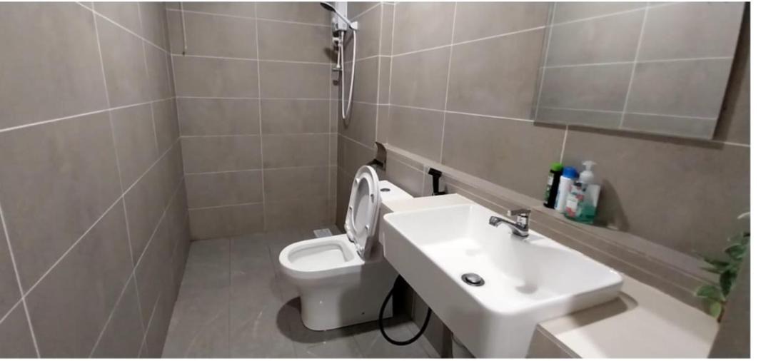 Photo of Bathroom in Kota Samarahan