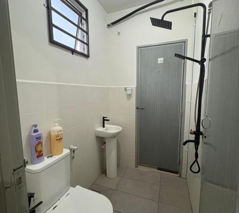Photo of Bathroom in Batu Buruk