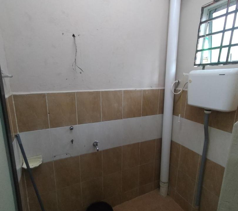 Photo of Bathroom in Parit Raja