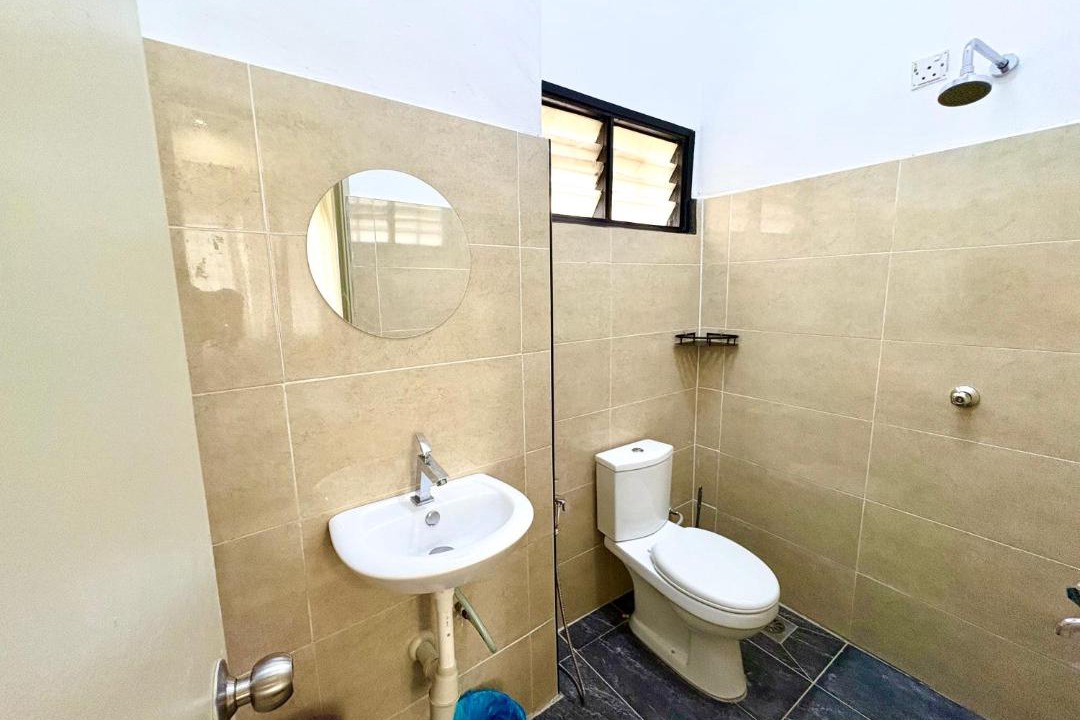 Photo of Bathroom in Ijok