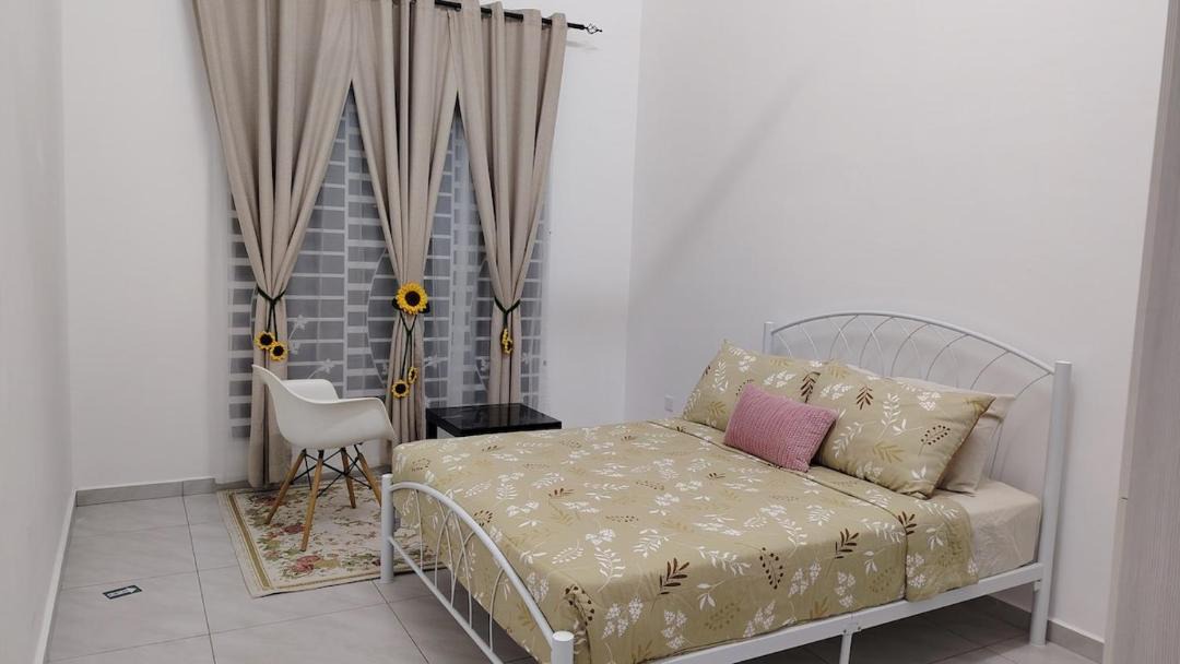 Photo of Bedroom in Simpang Renggam