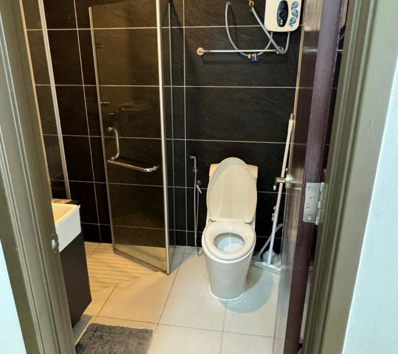 Photo of Bathroom in Central District