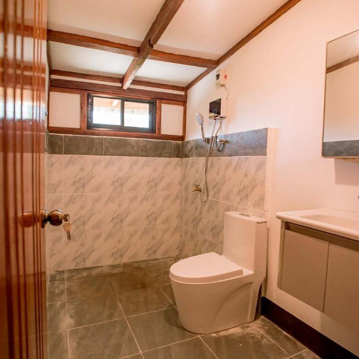 Photo of Bathroom in Yumbing