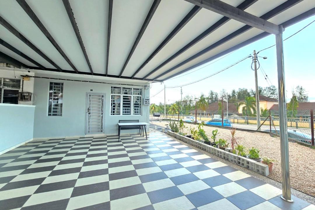 Photo of Patio Balcony in Taman Daya