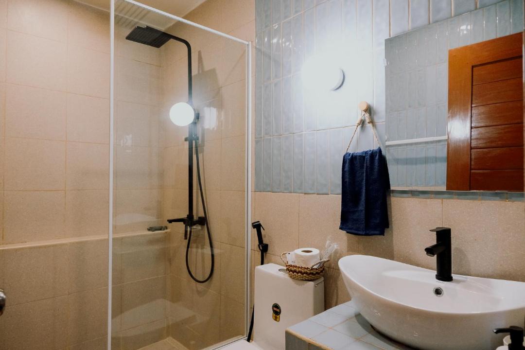 Photo of Bathroom in Catangnan