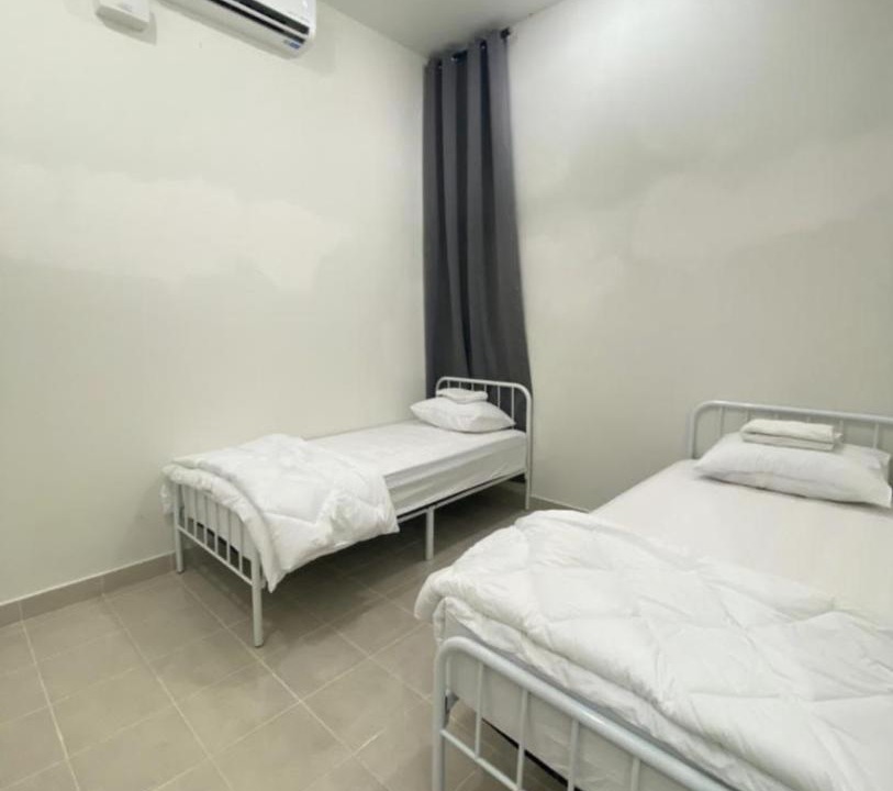 Photo of Bedroom in Paka