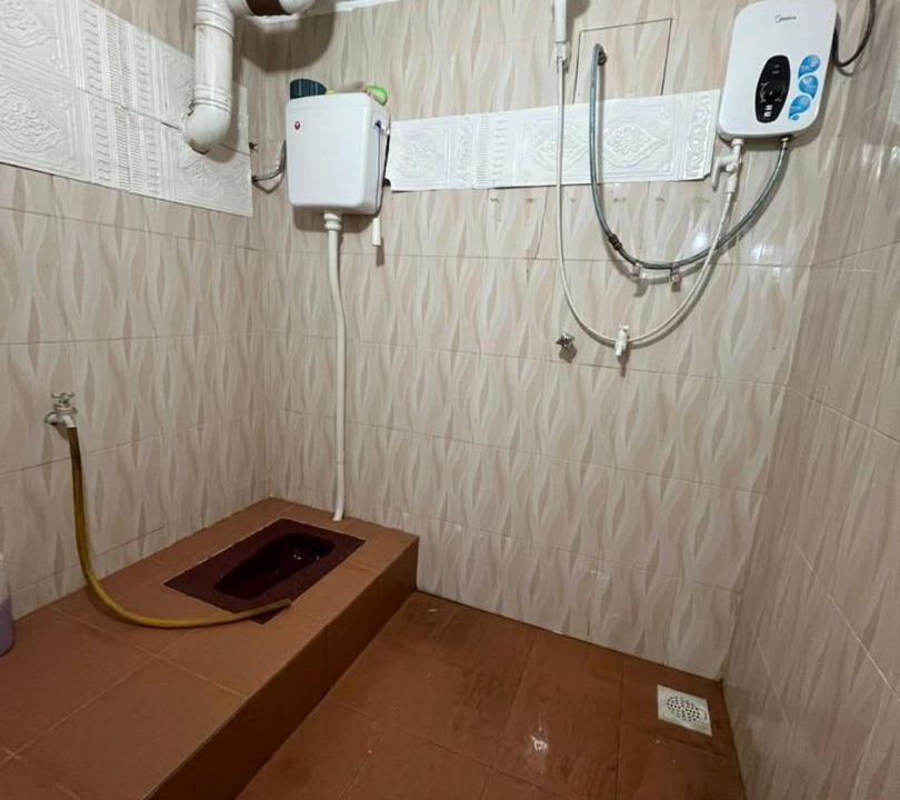 Photo of Bathroom in Batas Baru